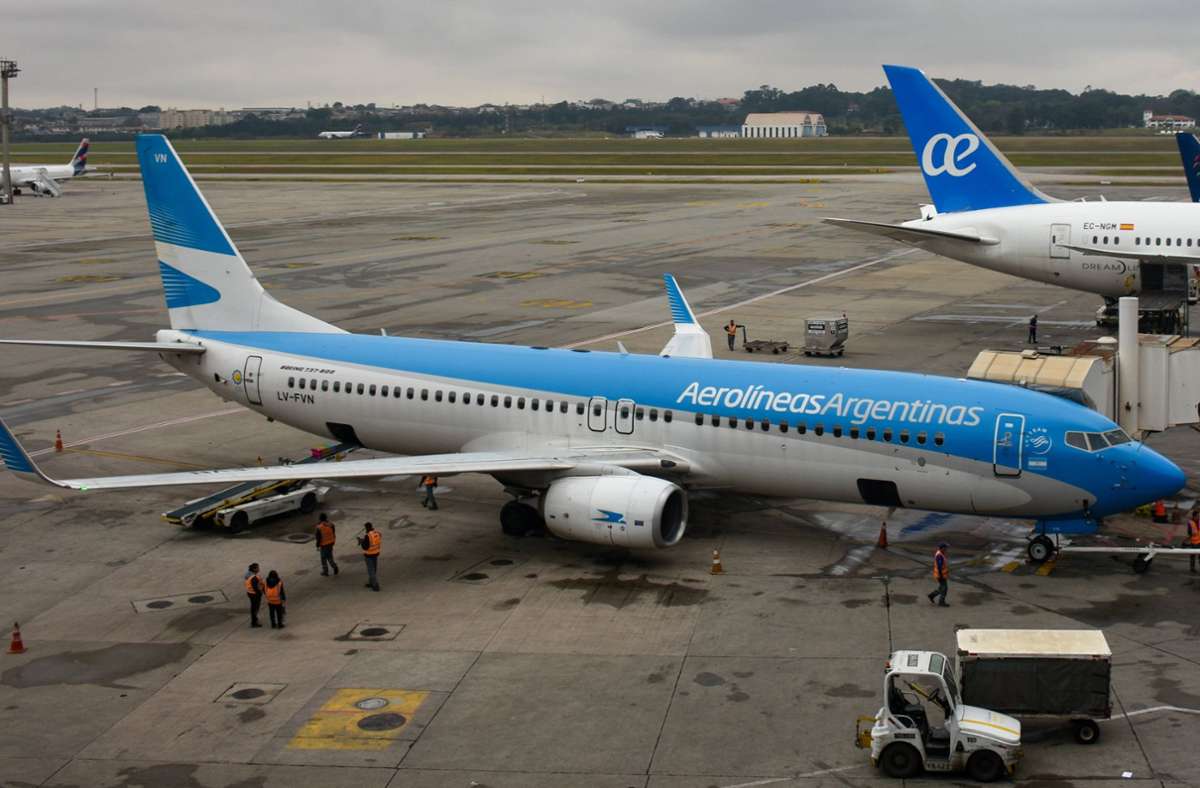 Eine Maschine der Fluggesellschaft Aerolíneas Argentinas  geriet in heftige Turbulenzen. Foto: IMAGO/Fotoarena/IMAGO/Roberto Casimiro