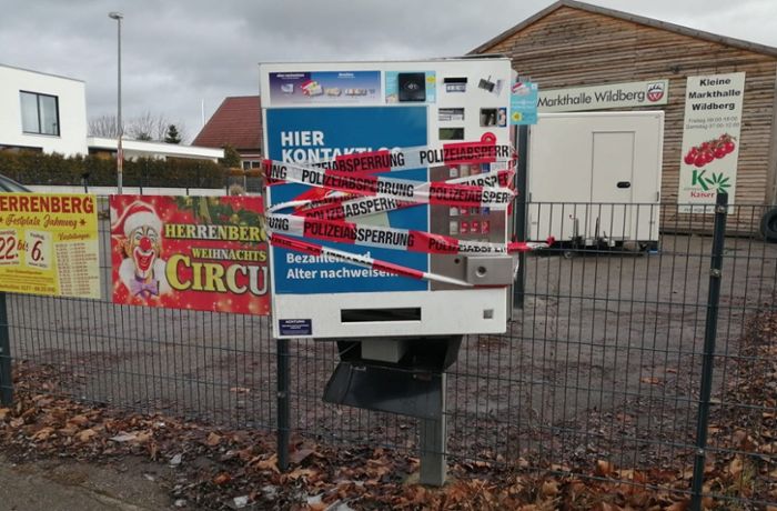Einsatz in Wildberg: Diebe sprengen Zigarettenautomaten