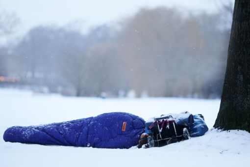 Die Klirrende Kälte derzeit setzt den Obdachlosen in der Region zu. (Symbolfoto) Foto: Nietfeld