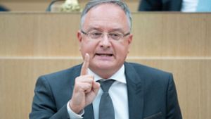 SPD kritisiert grün-schwarzen Haushaltsentwurf als unzureichend
