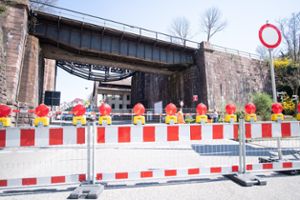 Die Sperrung der B 296 aufgrund der einsturzgefährdeten Brücke am Calwer Adlereck kann bald aufgehoben werden. Foto: dpa