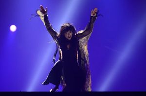 Euphoria heißt das Lied, mit dem Loreen aus SCHWEDEN beim Eurovision Song Contest alle anderen Länder hinter sich lässt. Foto: dapd