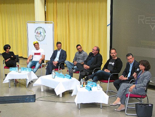 Die Gäste beziehen zum Thema Kiffen  klar Position und stellen sich der Diskussionsrunde. Fotos: Vinci Foto: Schwarzwälder-Bote