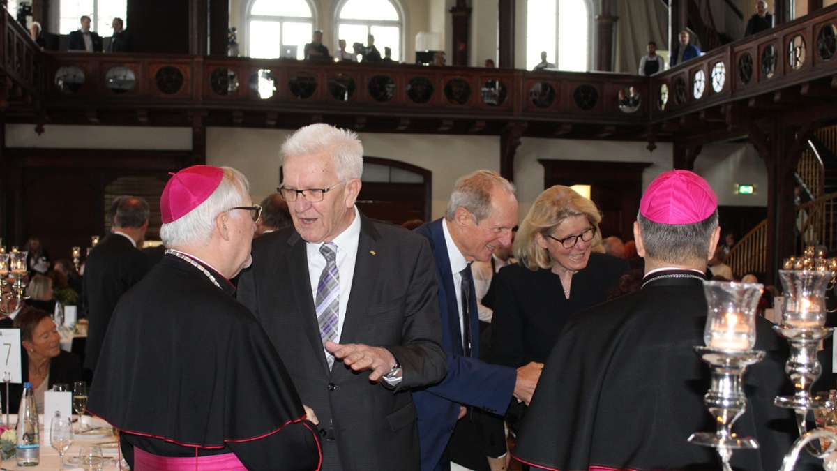 Viele prominente Gäste: Bischof Gebhard Fürst verabschiedet sich mit großer Feier