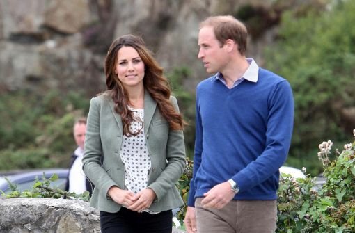 In Anglesey freuten sich alle über den ersten öffentlichen Auftritt von Herzogin Kate - nur der kleine Prinz George fehlte. Foto: dpa