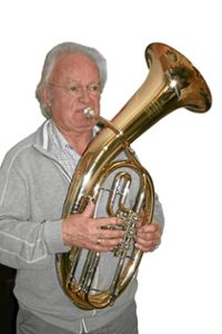 Klaus B. Panse war begeisterter Musiker. Das Bild mit seinem Tenorhorn entstand 2014 – im 100. Jubiläumsjahr des Musikverein Stadtkapelle.Foto: Danner Foto: Schwarzwälder Bote
