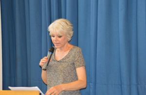 Tatjana Geßler bei ihrem Vortrag in Heiligenbronn Foto: Anton