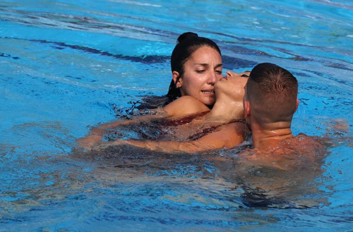 Schwimm-WM in Budapest: Synchronschwimmerin geht bewusstlos im Becken unter