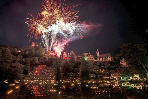 Das Brillantfeuerwerk war der Höhepunkt beim Bernecker Seefest.  Foto: Klink
