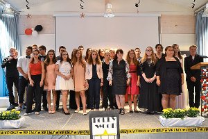 Die Entlasschüler der Werkrealschule Oberes Kinzigtal  feierten im Bildungszentrum Sulzberg.  Foto: Schule Foto: Schwarzwälder-Bote