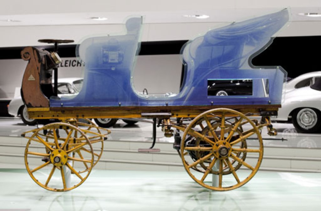 Ab 1. Februar 2014 erstmals im Stuttgarter Porsche-Museum ausgestellt: Der P1, die erste Konstruktion von Ferdinand Porsche aus dem Jahr 1898. Foto: Porsche AG