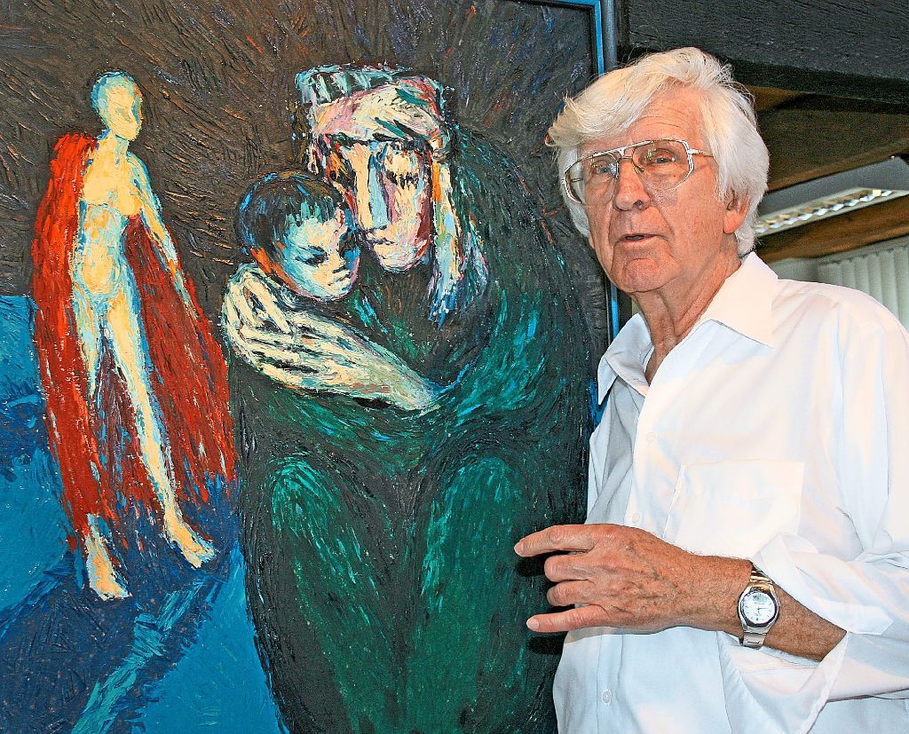 Der Künstler Wilfried Koch vor einem seiner zahlreichen Werke.