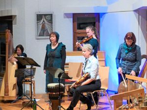 Das Quintett Musikelta hatte das  Gechinger Publikum sofort auf seiner Seite. Foto: Stöß Foto: Schwarzwälder Bote