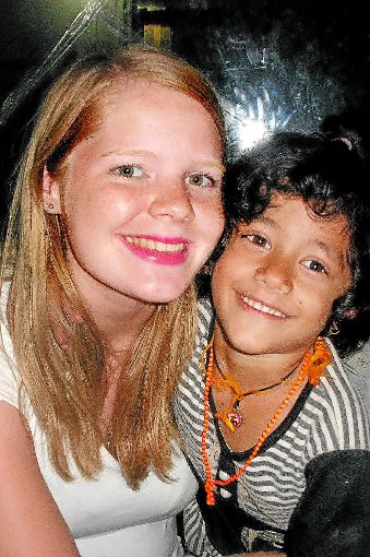 Eine glückliche Zeit erlebte Lea Schweizer bei ihrer Arbeit mit Kindern in Nepal.  Foto: Renz