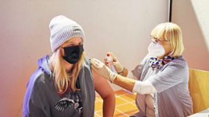 Hunderte lassen sich in Seelbach impfen