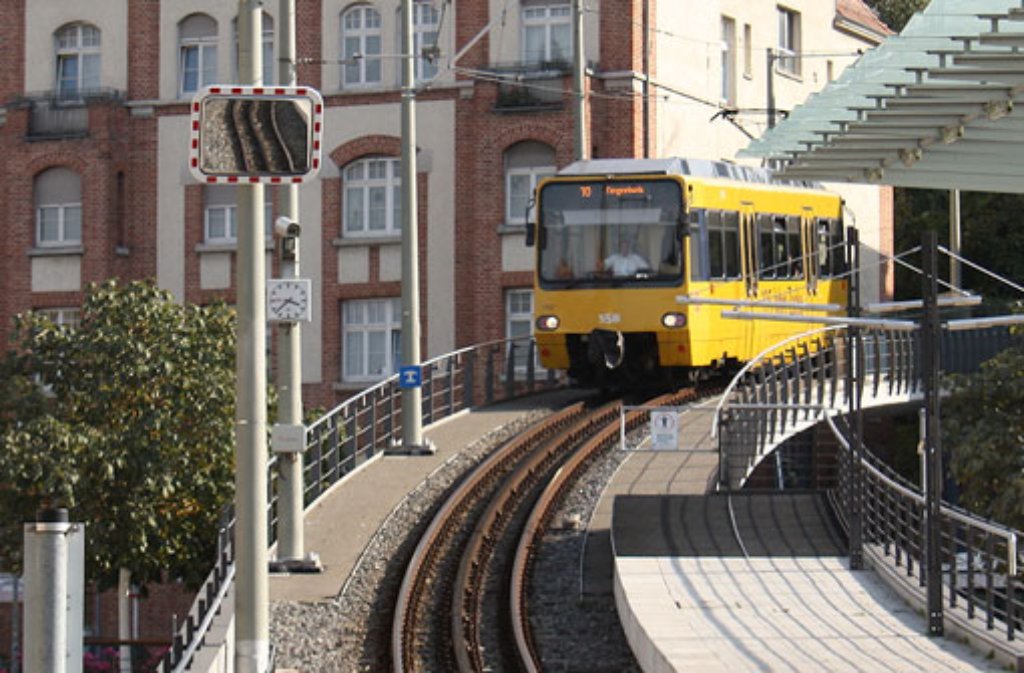 Auf der Stadtbahnlinie 10 müssen sich Fahrgäste am Donnerstag auf Fahrplanabweichungen einstellen (Symbolbild). Foto: Leserfotograf tscpet