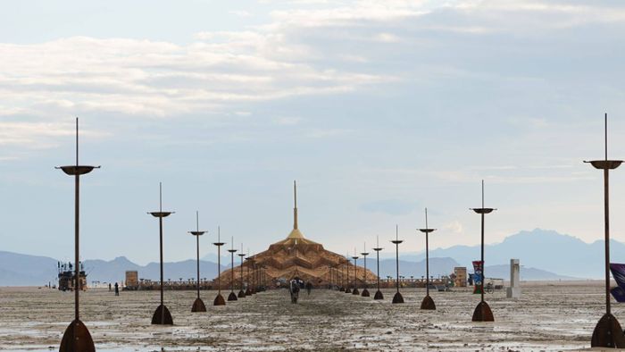 „Burning Man“ versinkt im Schlamm – Zugänge  gesperrt