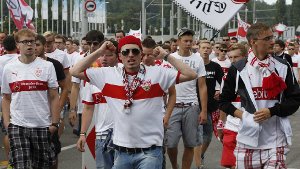 Die Stimmung der VfB-Stuttgart-Fans beim traditionellen Umzug im Video