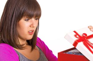So läuft der Umtausch von Weihnachtsgeschenken in den Schwenninger Geschäften ab. Foto: © Light Impression – stock.adobe.com