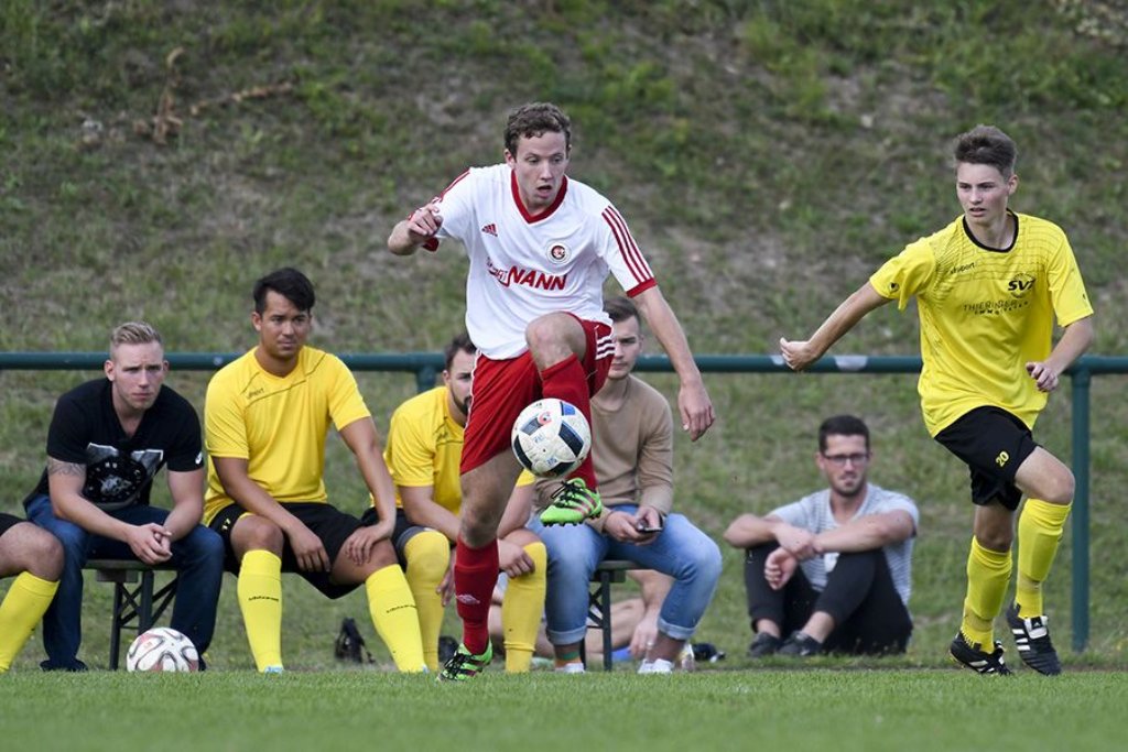 Enrico Stephan (rechts) und der SV Zimmern II nahmen dem favorisierten SV Gosheim einen Punkt ab.