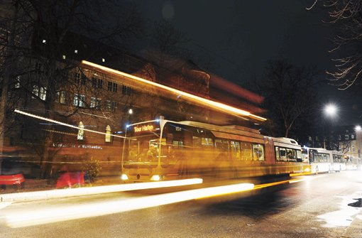 Shuttle-Busse der SSB bringen die Besucher bei der Langen Nacht der Museen von A nach B Foto: Veranstalter