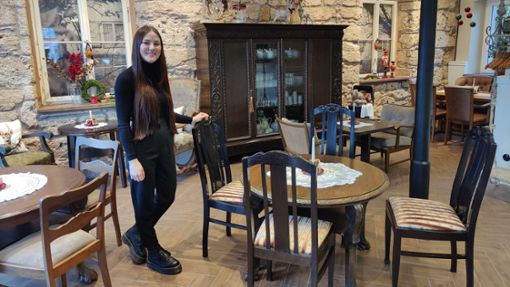 Shirin Schweikert führt das neue Café im Herzen von Winzeln. Foto: Cools
