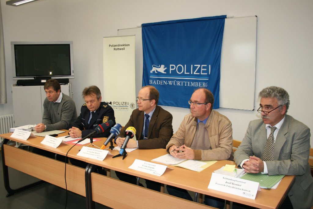 Bei einer Pressekonferenz sprachen Polizei und Staatsanwaltschaft über das Verbrechen.