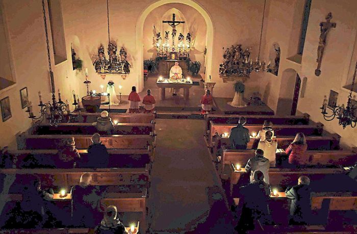 Blackout in Neukirch: Gottesdienst bei Kerzenschein