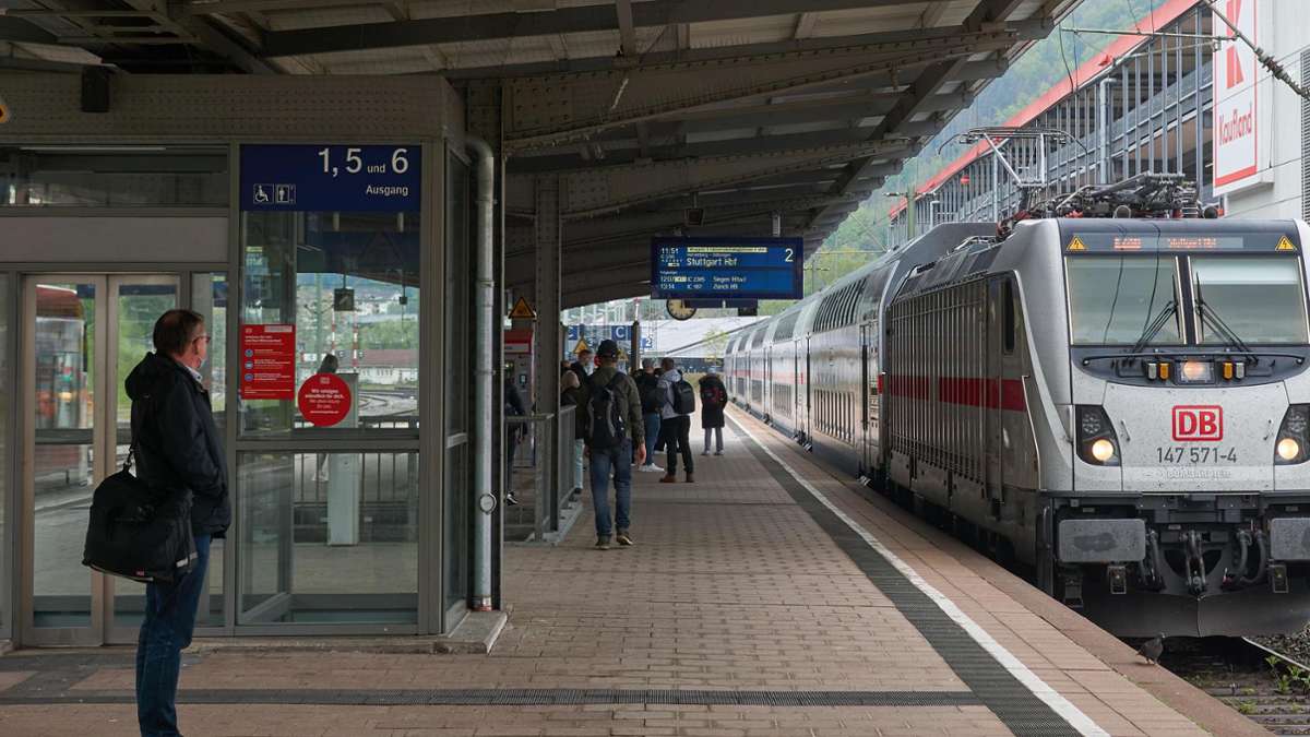 Bahndiskussion in Horb: Durchfahrt bis Hbf Stuttgart - Wer gewinnt den Poker?