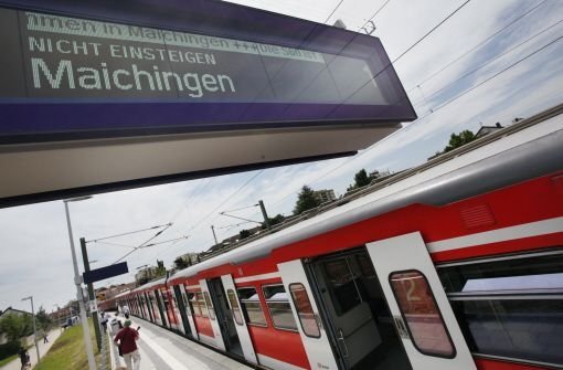 Seit Juni 2010 fährt die S60 von Böblingen bis Maichingen. Bis Dezember 2012 soll die Strecke bis Renningen ausgebaut sein. Foto: Wagner
