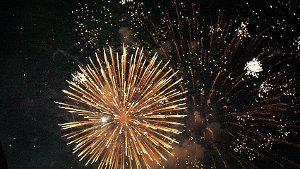 Volksfest verabschiedet sich mit Feuerwerk