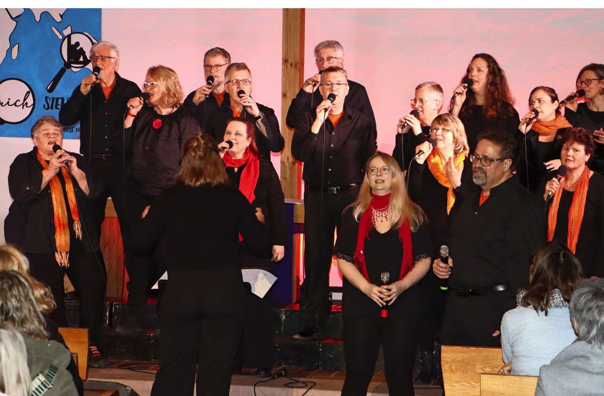 Für Freunde der Gospelmusik  war es ein toller Abend: Die Voices of Joy überzeugten ihre Fans mit einem stimmungsvollen und abwechslungsreichen Auftritt in Langenschiltach. Foto: Schuster