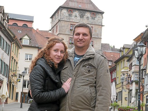 Elena und George Crivac in ihrer neuen Heimat Rottweil. Foto: Weißbrod