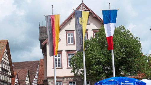 Die Flaggen zeigten es bereits beim Dornstetter Stadtfest: die deutsch-französische Freundschaft ist lebendig. Foto: Günther Foto: Schwarzwälder Bote