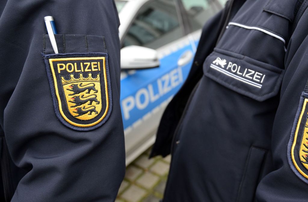 Glastüre beschädigt: Unbekannter wirft Stein gegen Polizeiwache in Bad Dürrheim