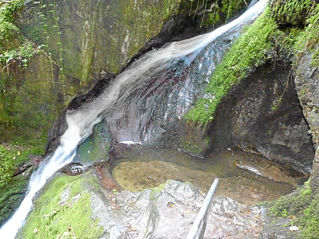 Baiersbronn: Die Höhle mit Wasser geflutet