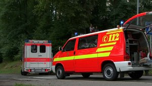 Bei einem Unfall zwischen Huzenbach und Schönegründ ist eine Autofahrerin schwer verletzt worden. (Symbolfoto) Foto: Kamera24.tv