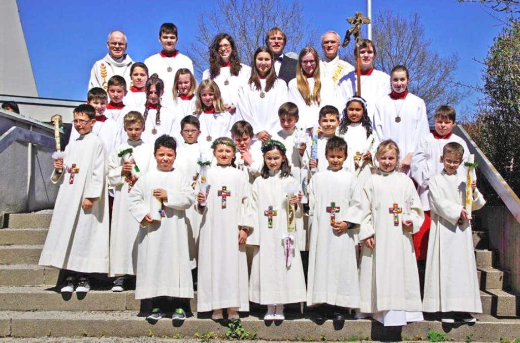 In der katholischen Kirchengemeinde Auferstehung Christi in Rottweil sind 13 Kinder zur Erstkommunion gegangen.