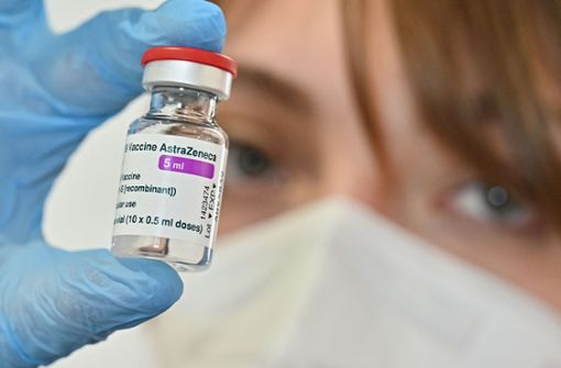 Auch in Baden-Württemberg wird der Impfstoff von Astrazeneca in der Regel nur noch an Personen über 60 Jahren eingesetzt werden. Foto: AFP/ANDREAS SOLARO