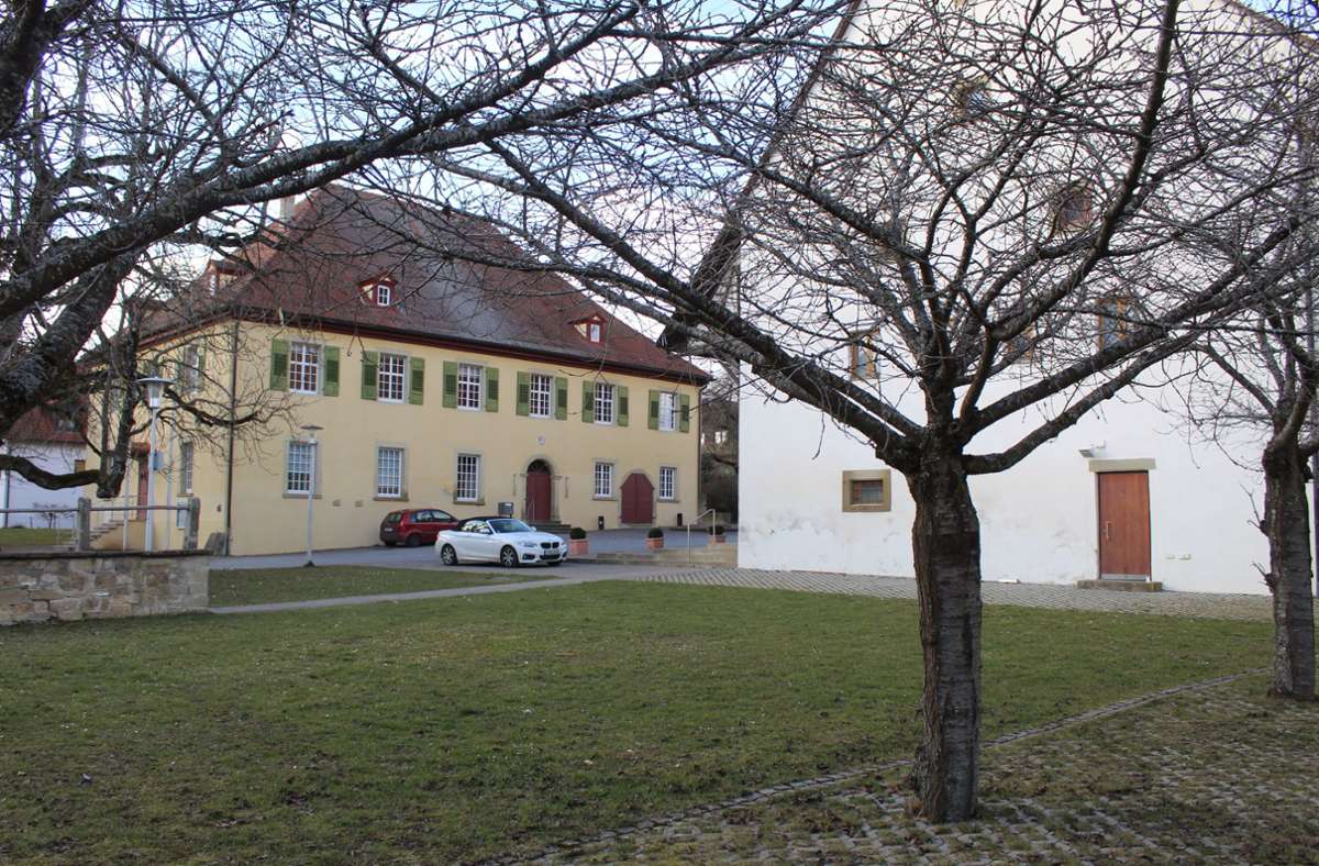 Im Baisinger Schlosshof und im Schlossgarten ist Heiraten unter freiem Himmel möglich. Foto: Baum