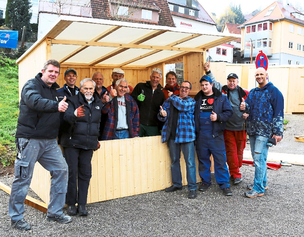 Am vergangenen Wochenende startete der Gewerbeverein mit dem Aufbau des 23. Wildberger Weihnachtsmarktes.   Foto: Priestersbach