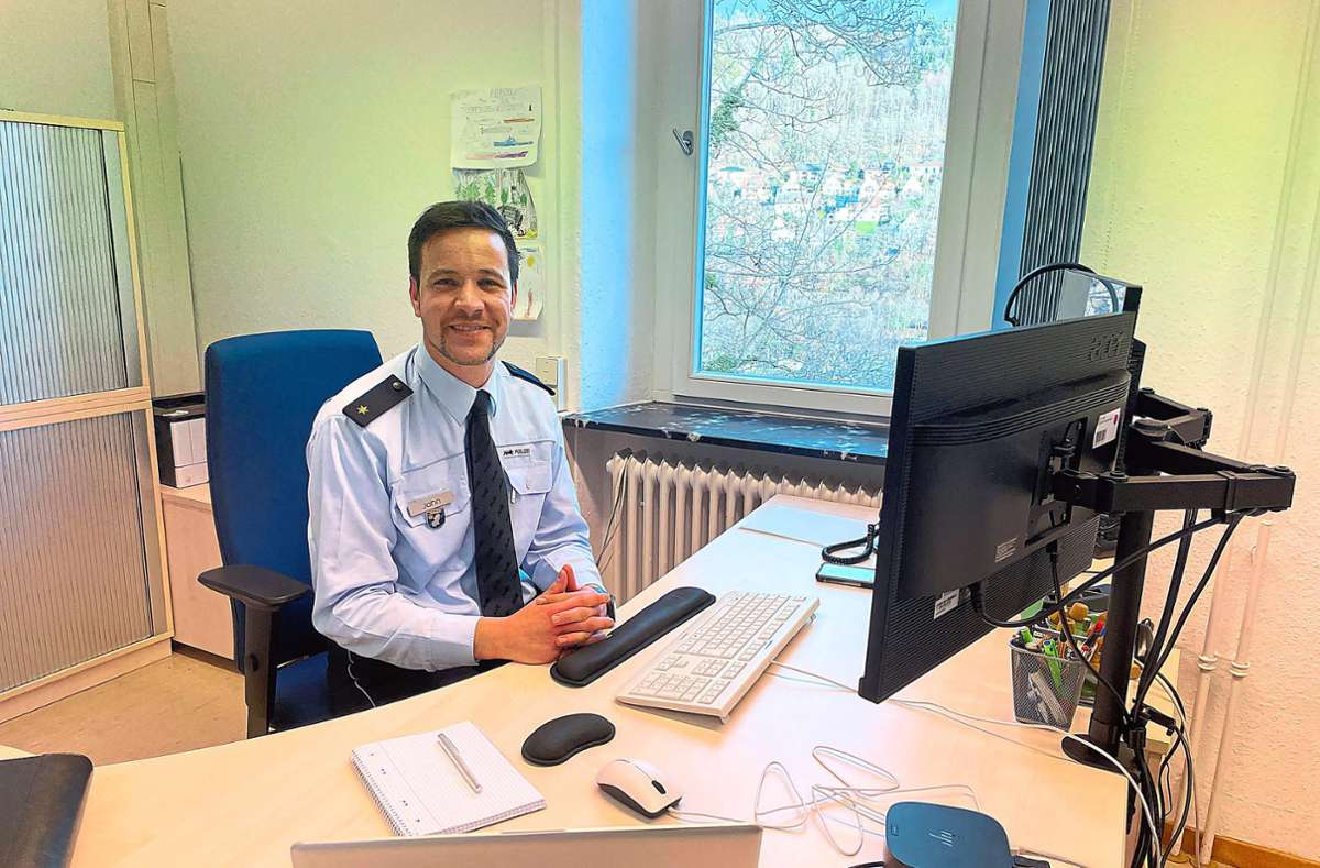 Nicolai Jahn leitet das Polizeirevier Calw seit Oktober. Foto: Rousek