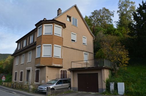 Dieses Haus in der Reichenbacher Straße hat die Stadt Hornberg gekauft, um dort Migranten unterzubringen. Foto: Kornfeld