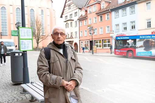 Der 78-jährige Rolf Zähringer aus Rottweil sagt: Es geht auch ohne Auto.  Foto: Otto