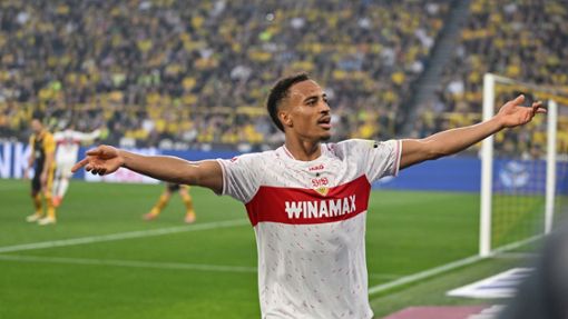 Auswärtssieg in Dortmund: VfB Stuttgart jetzt punktgleich mit dem FC Bayern München. Foto: Bernd Thissen/dpa