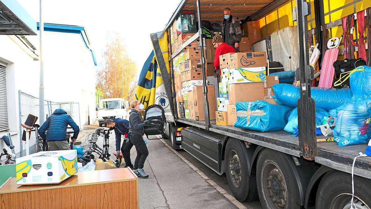 Hilfstransport nach Budapest: DRK verteilt Güter aus St. Georgen in Ungarn