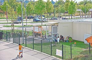 Containerunterkunft für Flüchtlinge an der Lahrer Ortenauhalle Foto: Kapitel-Stietzel