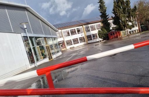 Auf dem Schulhof in Seedorf kam es zu einer Attacke, die viele fassungslos machte. Foto: Otto