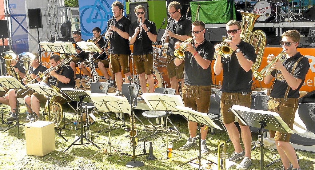 Die Baaremer Luusbuäbä sind eine junge Blasmusikformation, die beim Jubiläum des Musikvereins Behla im Mai für Stimmung sorgen wird.  Foto: Bombardi Foto: Schwarzwälder-Bote