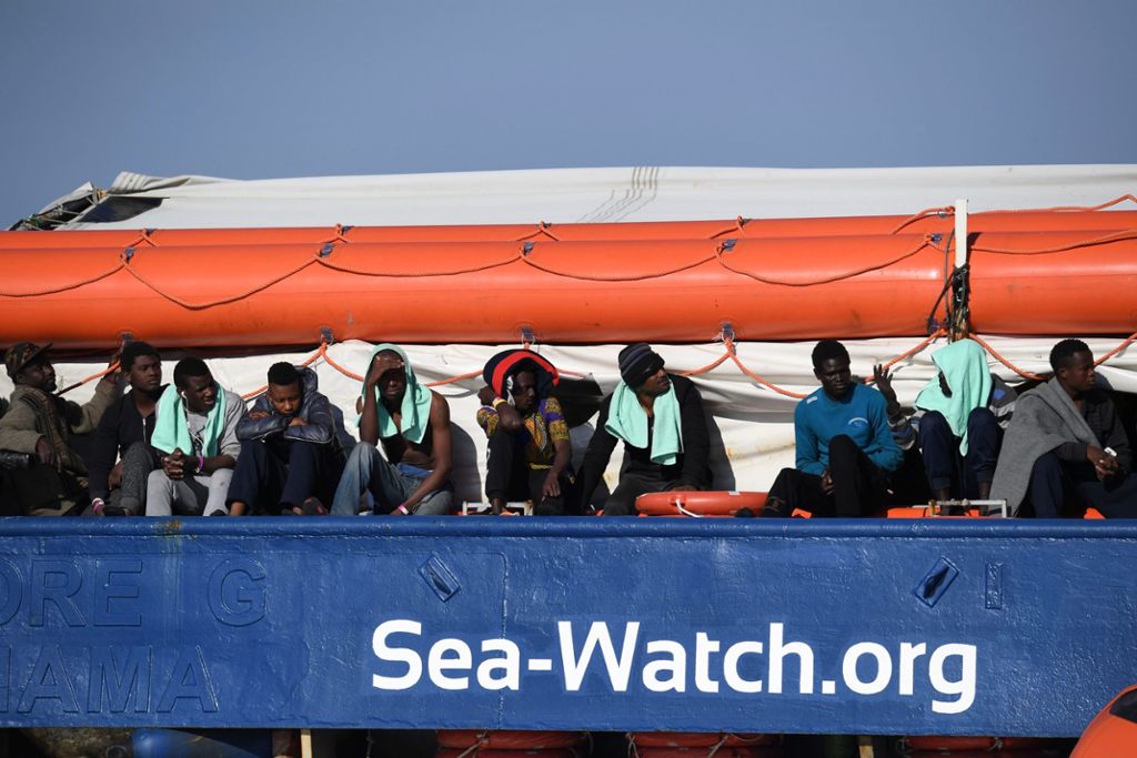 Rottenburgs OB Stephan Neher will 53 in Seenot geratene Flüchtlinge des Rettungsschiffs Sea-Watch 3 aufnehmen.
